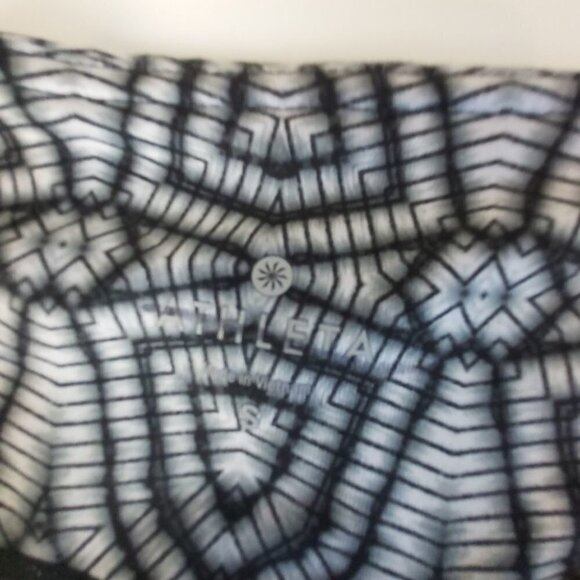 𝅺nwt Athleta Salutation Capris Black White S - Picture 12 of 13